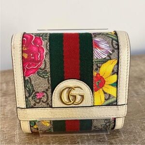 EUC Gucci Cream and Red Flora Compact Wallet